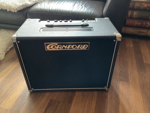 Cornford roadhouse guitar - 30,
