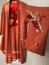 Geisha Real Vintage silk Kimono from Japan. Lined. Embroidered in places
