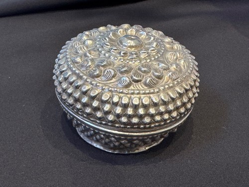 Vintage had crafted indian - crafted,