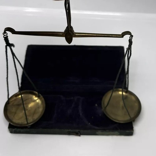 Old balance hand scale brass - balance,