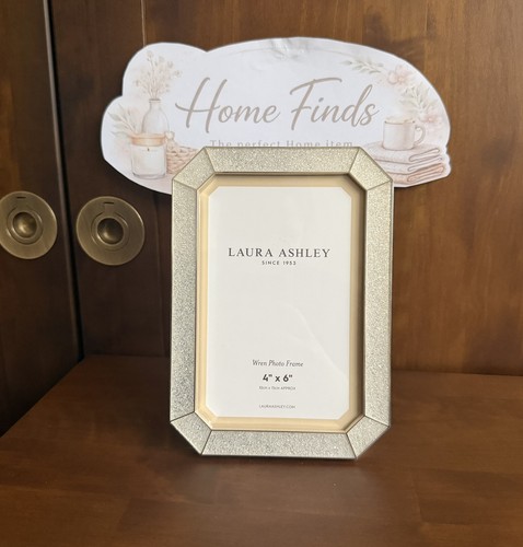 Laura ashley wren photo - ashley,