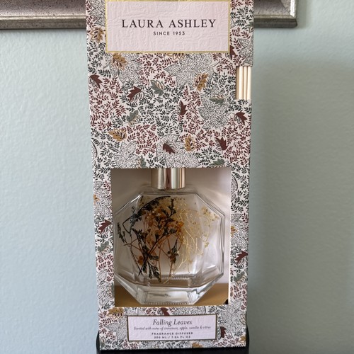 Laura ashley falling leaves - falling,