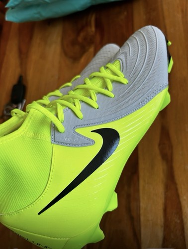 Nike football boots size 5 - football,