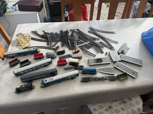 Triang hornby train set parts - triang,