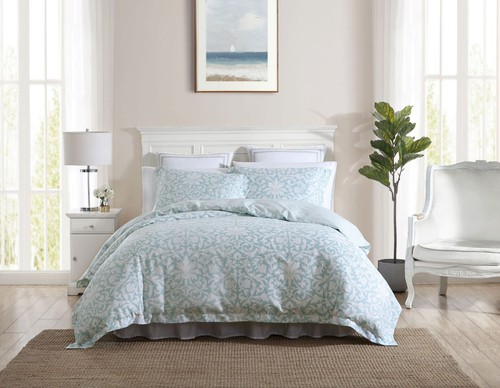 Laura ashley mia printed quilt - ashley,