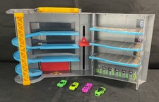 Micro Machines Park and Go Garage Playset with 4 Cars