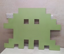 ARCADE AMUSEMENTS FUNFAIR FAIRGROUND LARGE WOOD SIGN SPACE INVADERS RETRO GAME