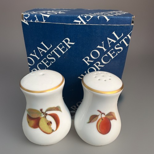 Royal worcester evesham gold - worcester,