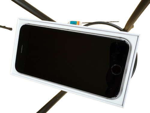 Boxed iphone 16gb for - boxed,