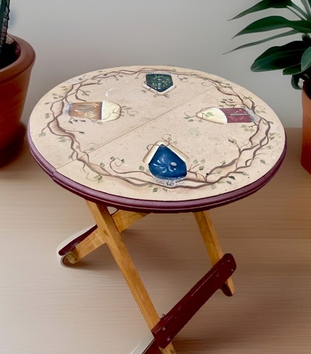 Vintage wooden folding round - wooden,