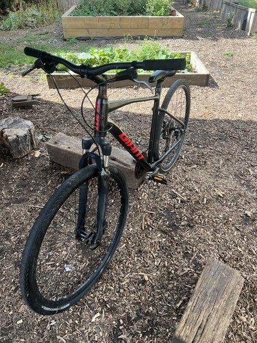 Giant roam hybrid bike - giant,