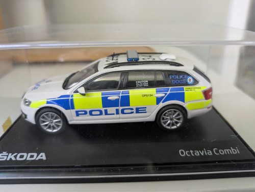 Custom code 3 skoda - 1/43,