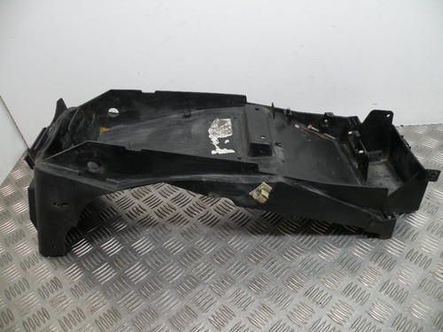 Rear wheel arch license - /,