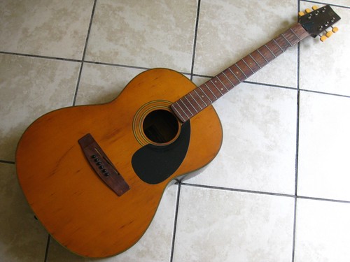 Vintage late yamaha - 60's, f-75