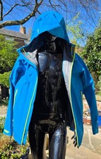 Marmot Woman’s Speed Light Blue Rain Jacket Waterproof (Gore Tex) XL