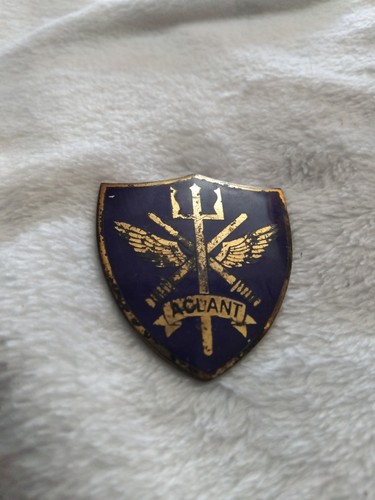 Nato allied command pin - nato, badge