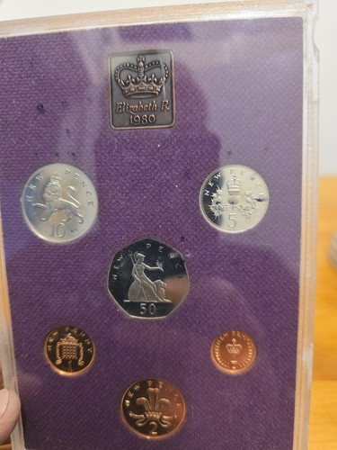 1980 royal mint proof coin - royal,