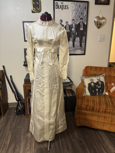 Vintage wedding dress - vintage,