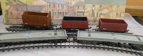 Tri ang freight wagons - freight, wagons-