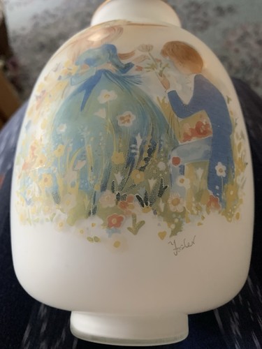 Signed vase possible french - signed,