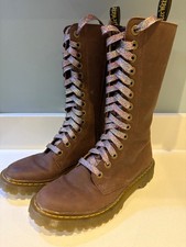 Doc Martin boots size 5, new , no box .14 eyelets 