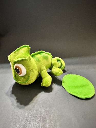 Disney parks tangled pascal - disney,