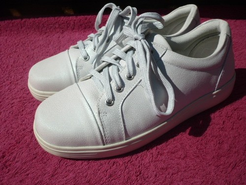 Cosyfeet ladies white - cosyfeet,