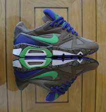 Nike Air Structure Triax UK8