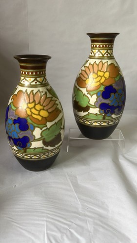 Pair vintage gouda - pair,