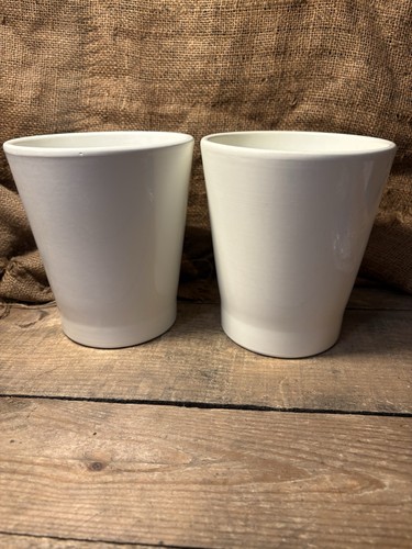 Pair minimalist white - of,