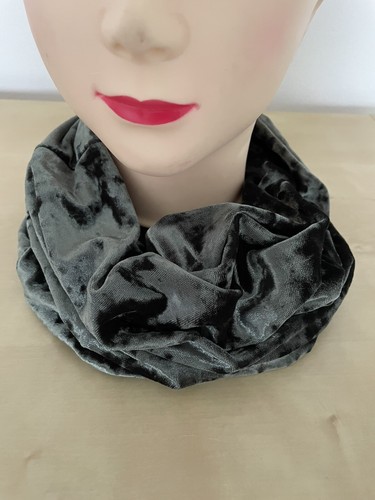 Sage green crushed velvet - green,