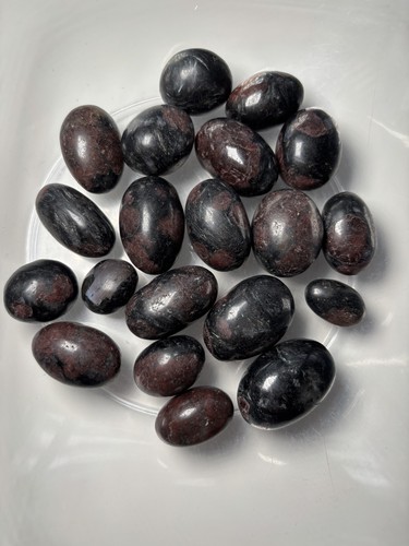 500g garnet tumble - garnet,