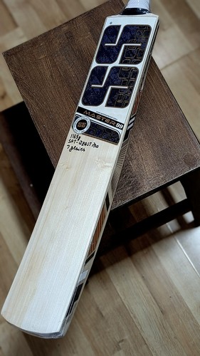 Ton master cricket bat - ton, sh