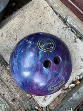 Ebonite maxim bowling ball