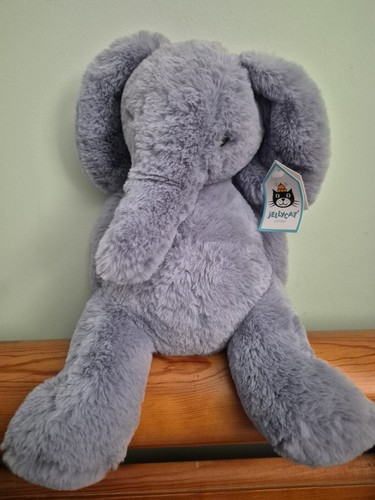 Bnwt jellycat medium puffles - jellycat,