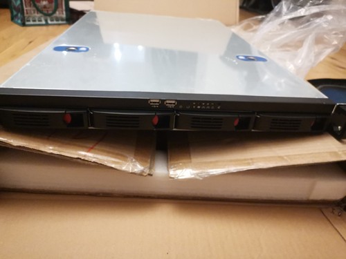New 4x3 hdd bays - 4x3.5",