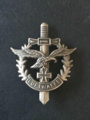 Luftwaffe ww2 badge - ,