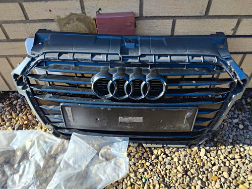 Audi front grill 2015 - front,