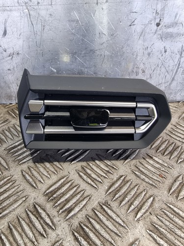 Audi air vent center - vent,