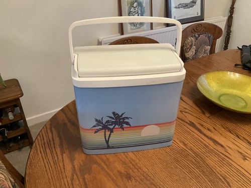 Cool retro beach - beach, summer