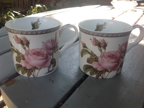 Two creative tops royal - two,