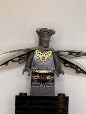 LEGO Star Wars Geonosian Zombie with wings minifigure (sw0382) sun damaged