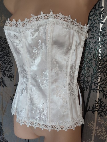 Ladies white lace - ladies, trimmed