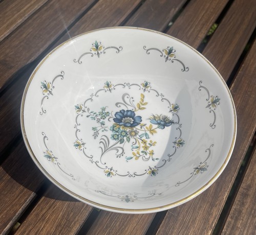 Pretty bone china - bone, floral