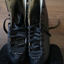 Roces Ice Skates Paradise