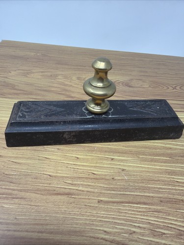 Vintage cast metal ink - metal,