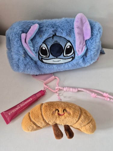 Stitch make bag and lip - make-up,