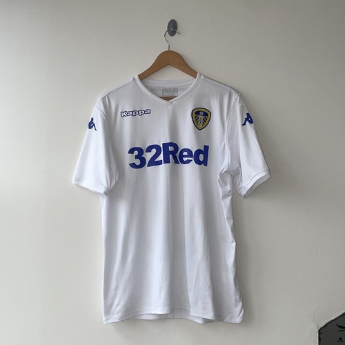 Leeds united home football - leeds,