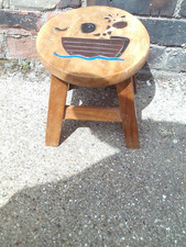 small wooden stool Elephant and Giraffe To Top 26 CM Tall 25 cm width