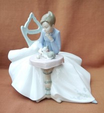 Nao by Lladro  "Kitten, Kitty